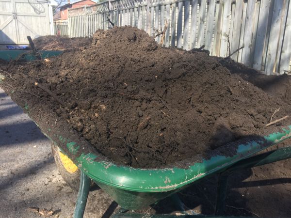 Residential Dirt Delivery in Rochester